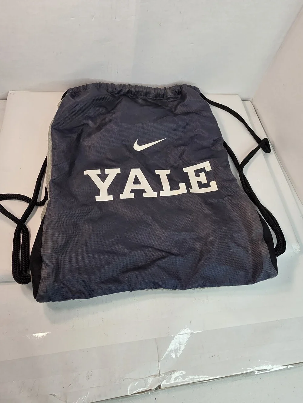 Yale Bulldogs MSCT 800B Nike Drawstring Backsack
